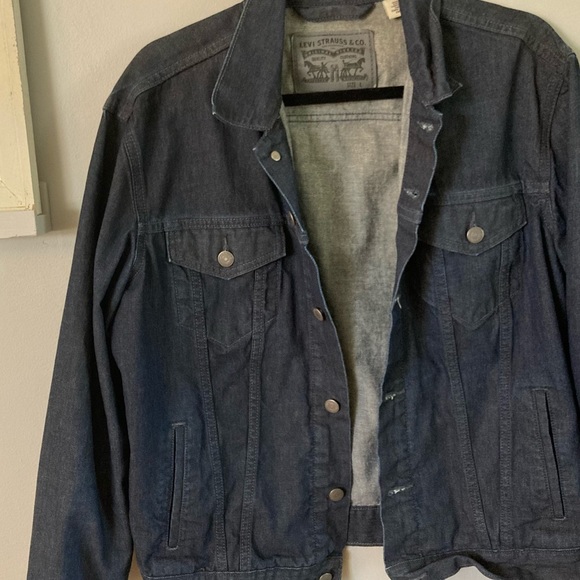 LEVI’S | Dark Wash Denim Trucker Jacket - Picture 3 of 8